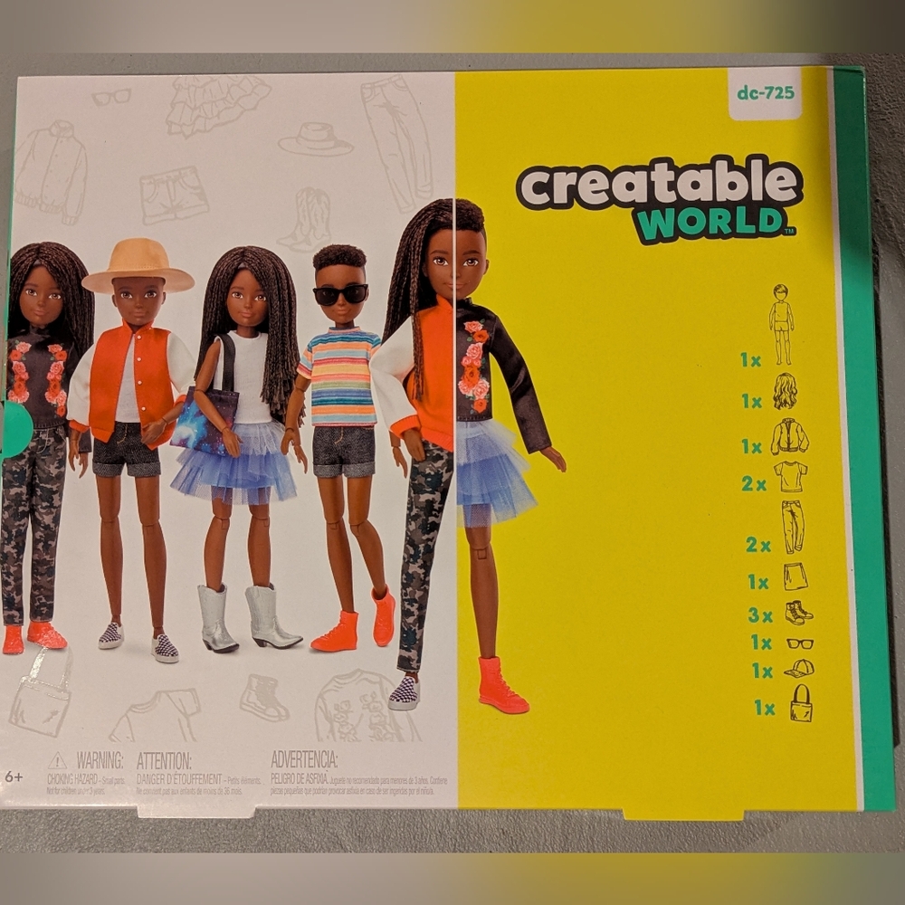 Brand New Creatable World doll with Black Hair dc-725